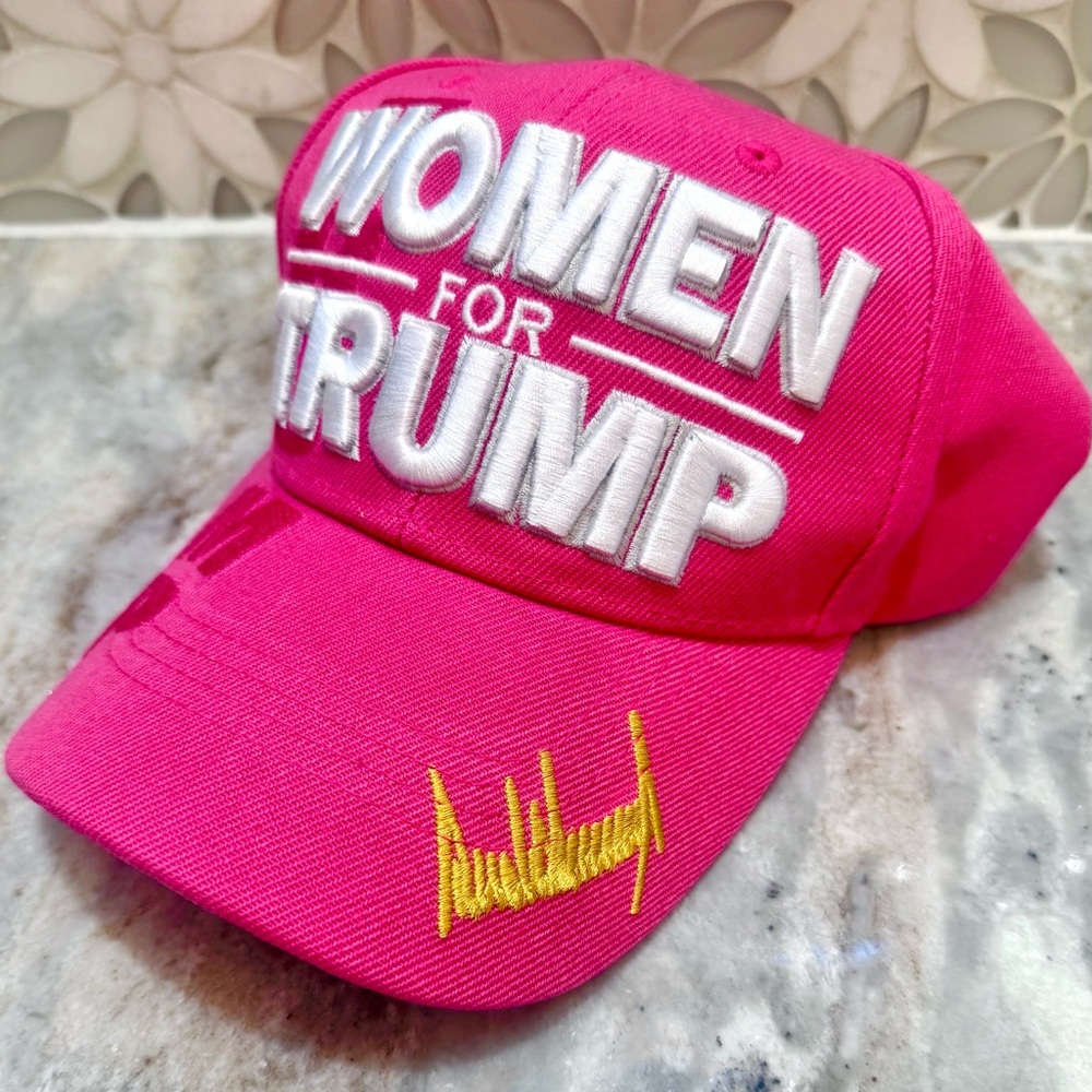 NWT 💗 OFFICIAL Trump For Women Cap!